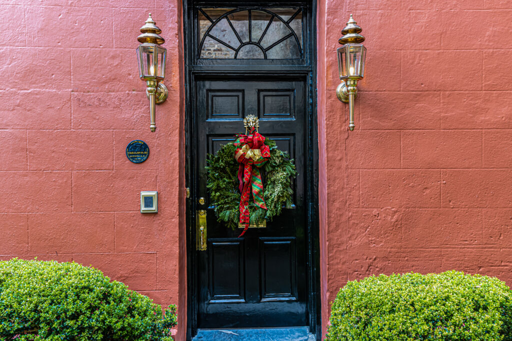 Charleston's Historic Homes: Walking Through History - Corporate ...